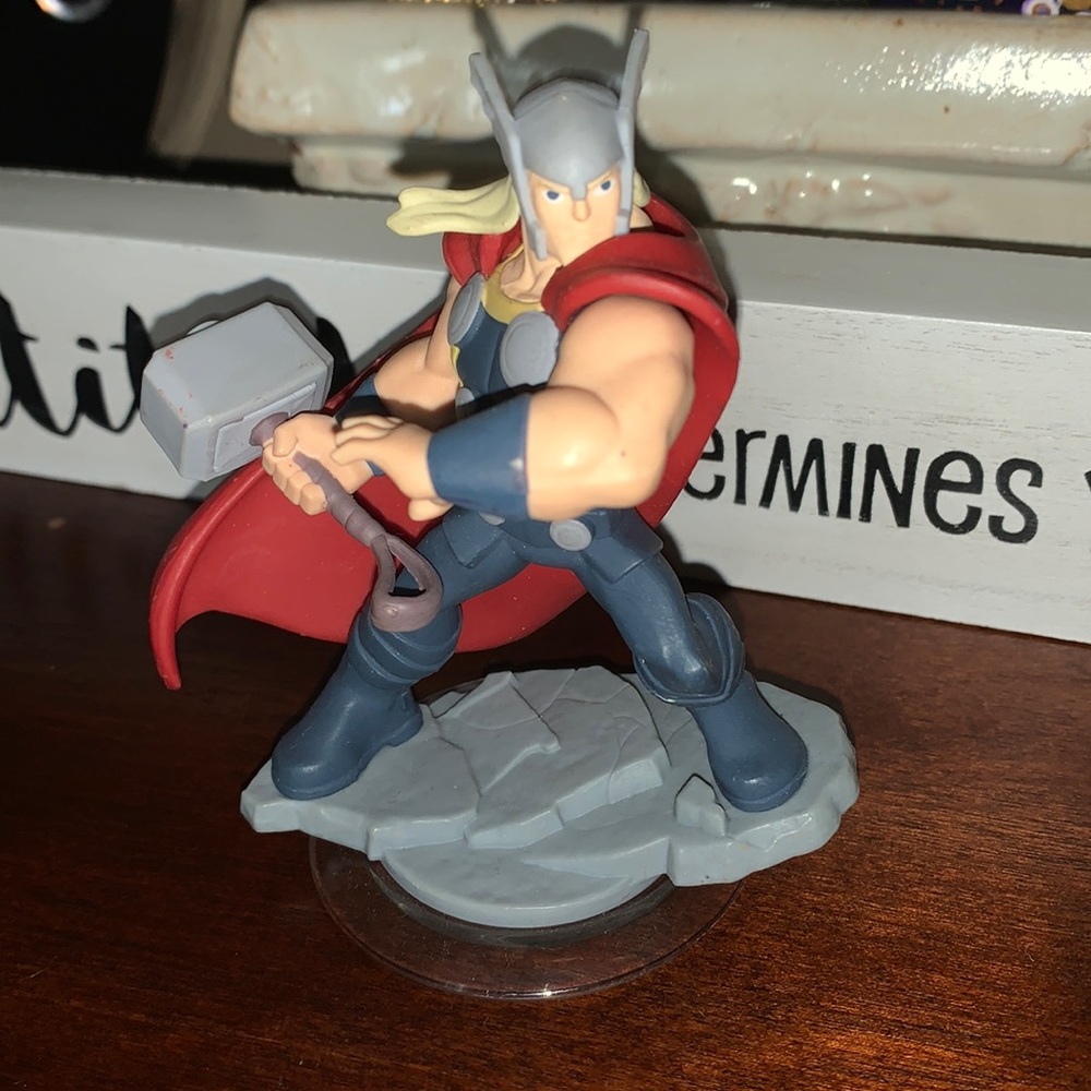 DIsney THOR Infinity 2.0 Marvel Video Game piece THOR EUC